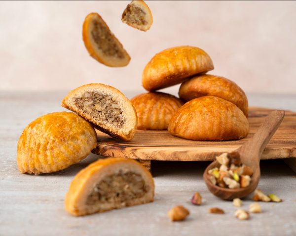 "کلوچه عراقی با مغز گردو"